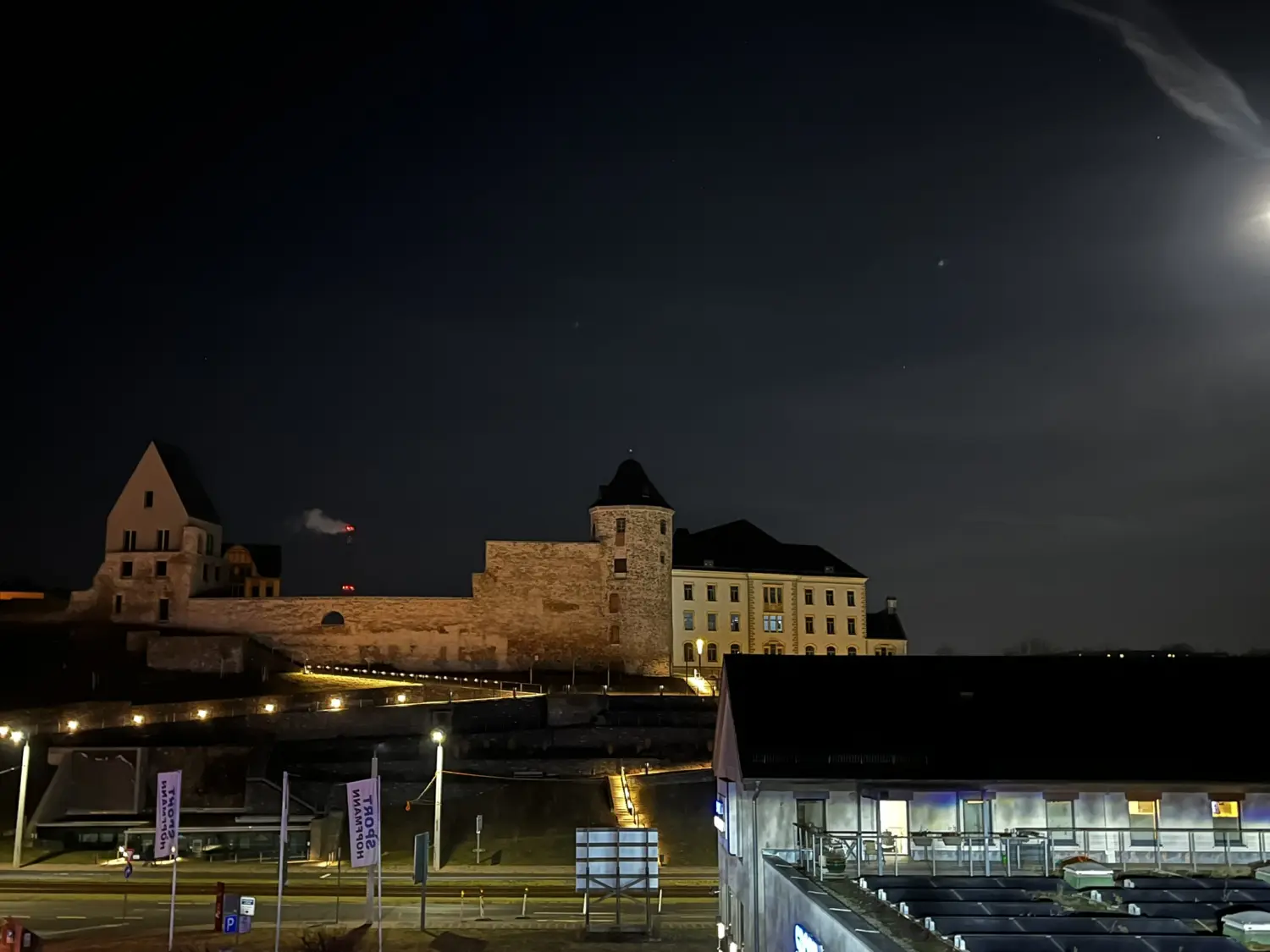 Schlossblick von NACHTWÄCHTER TOURISTIK